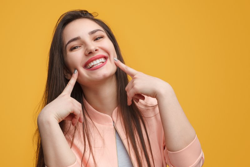 Lady shows healthy gums